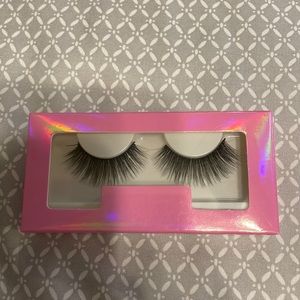 Mink lashes